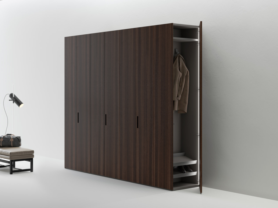 Wardrobe with external corner