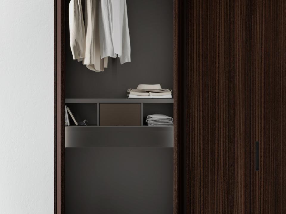 Wardrobe with external corner